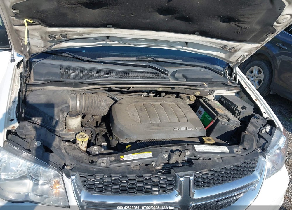 2011 DODGE GRAND CARAVAN VIN: 2D4RN4DG9BR693895