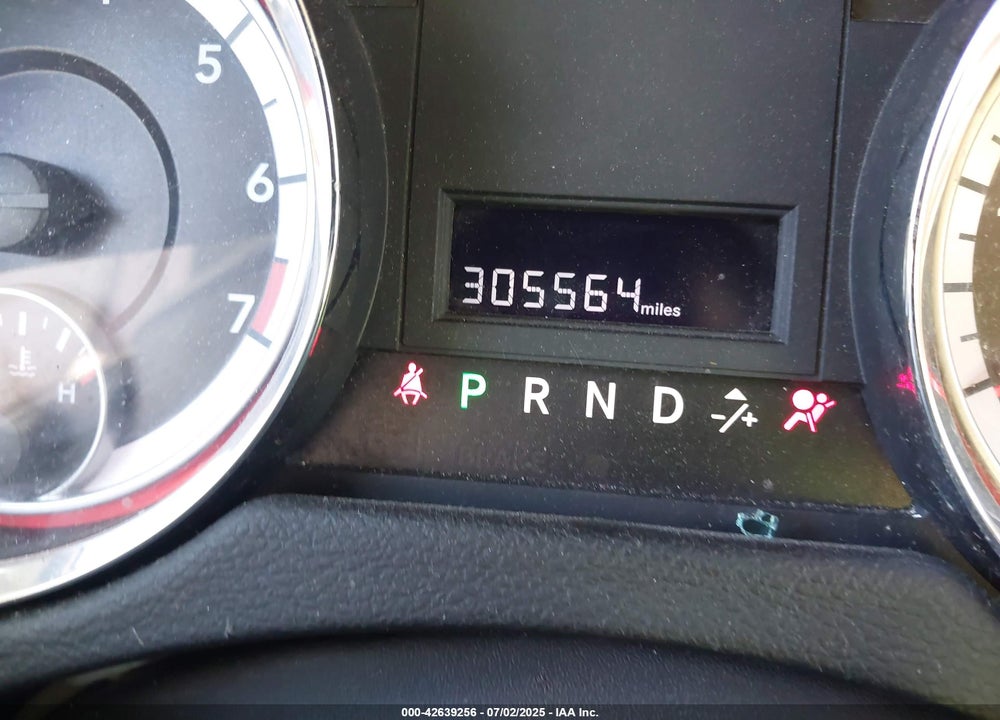 2011 DODGE GRAND CARAVAN VIN: 2D4RN4DG9BR693895