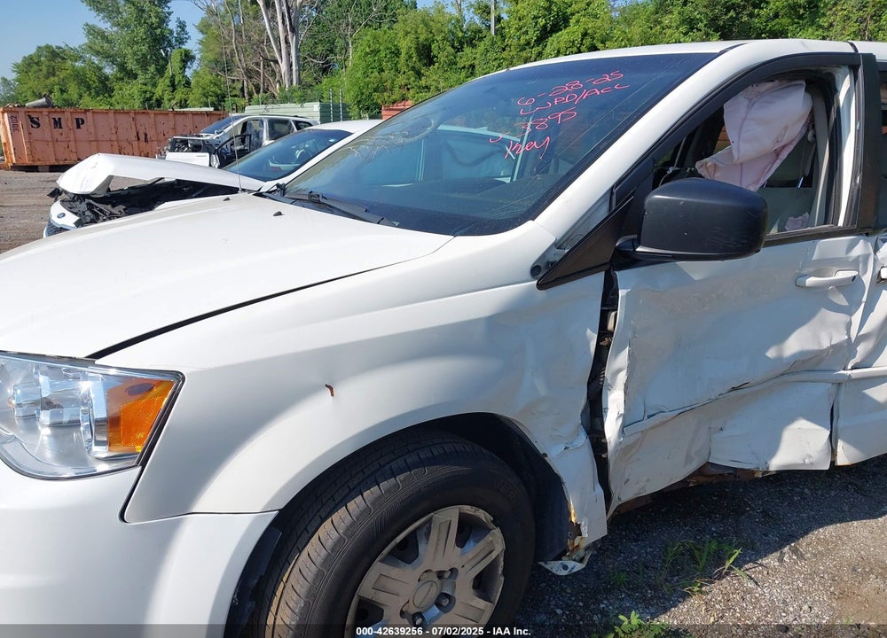 2011 DODGE GRAND CARAVAN VIN: 2D4RN4DG9BR693895