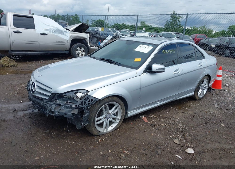 2012 MERCEDES-BENZ C CLASS VIN: WDDGF8BBXCR212002