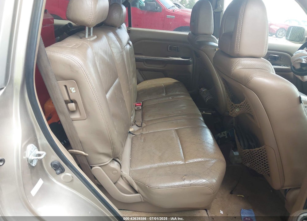 2005 HONDA PILOT VIN: 5FNYF18645B029851