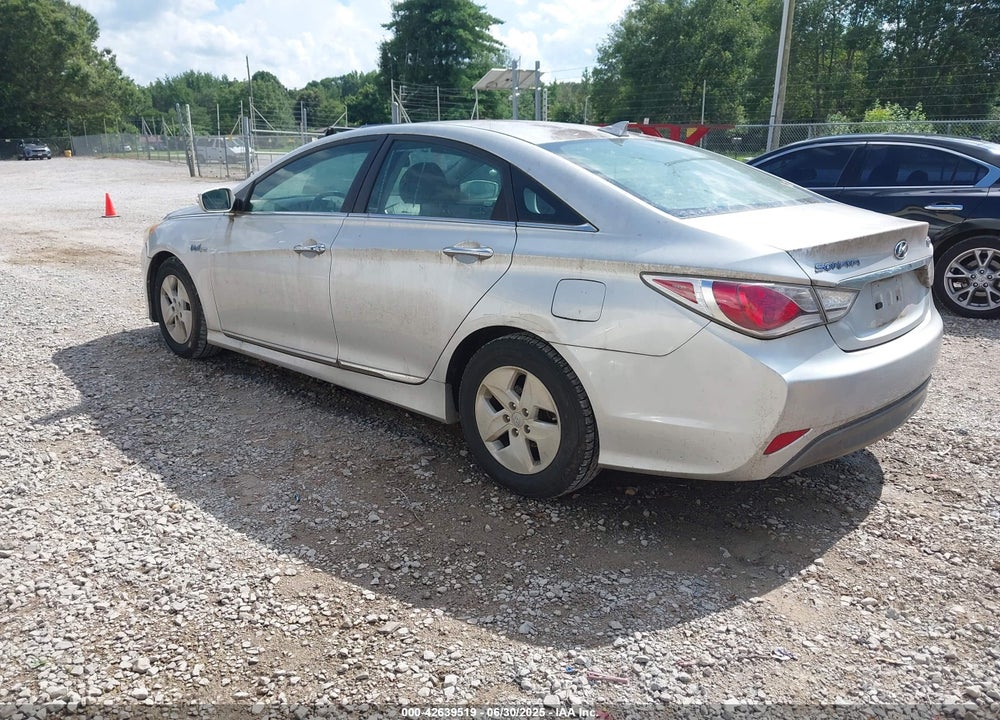 2012 HYUNDAI SONATA HYBRID VIN: KMHEC4A4XCA020935