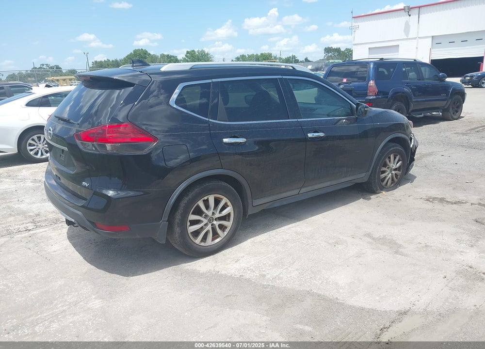 2017 NISSAN ROGUE VIN: 5N1AT2MT3HC880869
