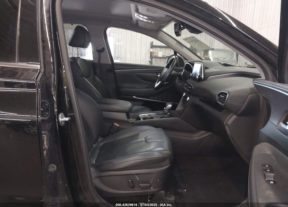 2019 HYUNDAI SANTA FE VIN: 5NMS5CAD4KH062033