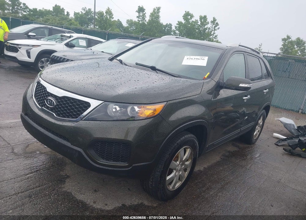 2011 KIA SORENTO VIN: 5XYKT4A29BG166361