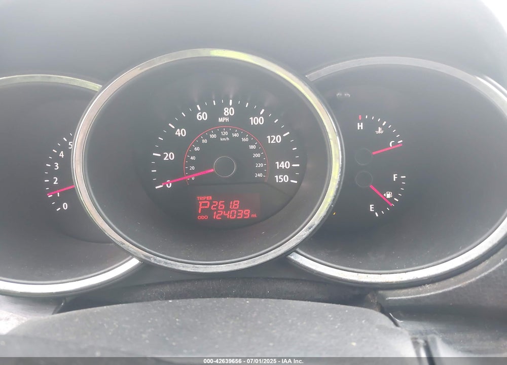 2011 KIA SORENTO VIN: 5XYKT4A29BG166361