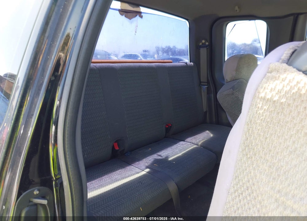 2001 FORD F-150 XL/XLT VIN: 1FTZX17241NB26494