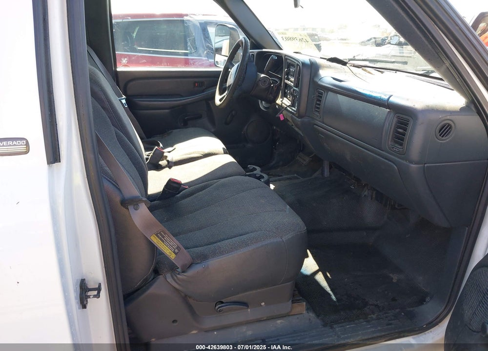 2001 CHEVROLET SILVERADO C2500 VIN: 1GBGC24U01Z285668