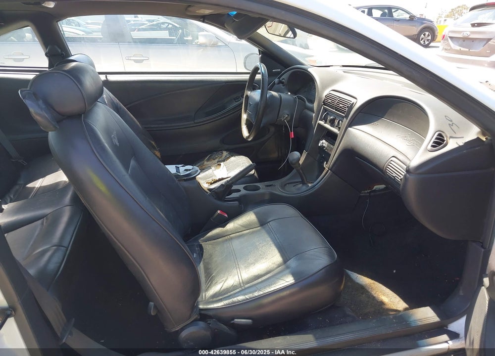 2002 FORD MUSTANG VIN: 1FAFP40452F115179