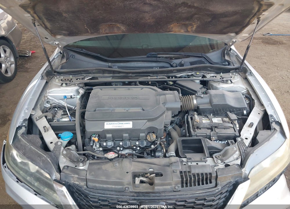 2013 HONDA ACCORD VIN: 1HGCT2B89DA007081