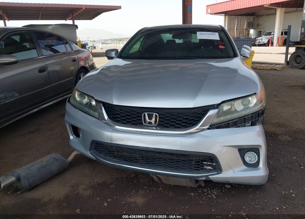 2013 HONDA ACCORD VIN: 1HGCT2B89DA007081