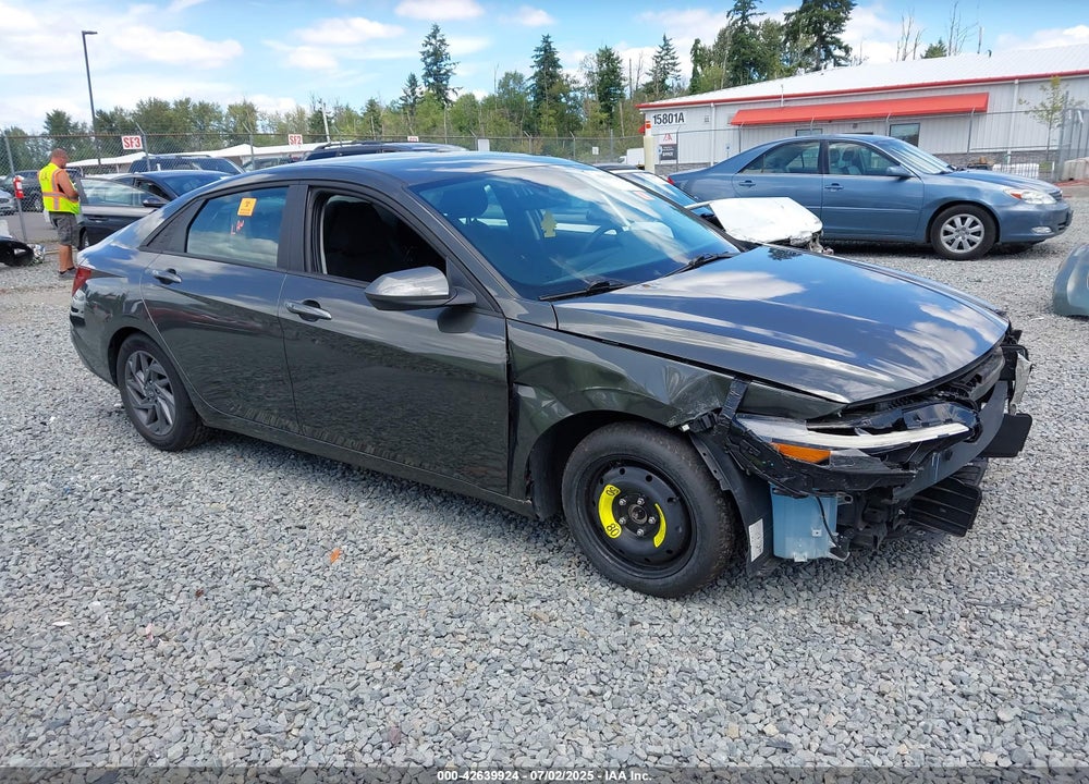 2024 HYUNDAI ELANTRA SEL VIN: KMHLM4DG7RU637193