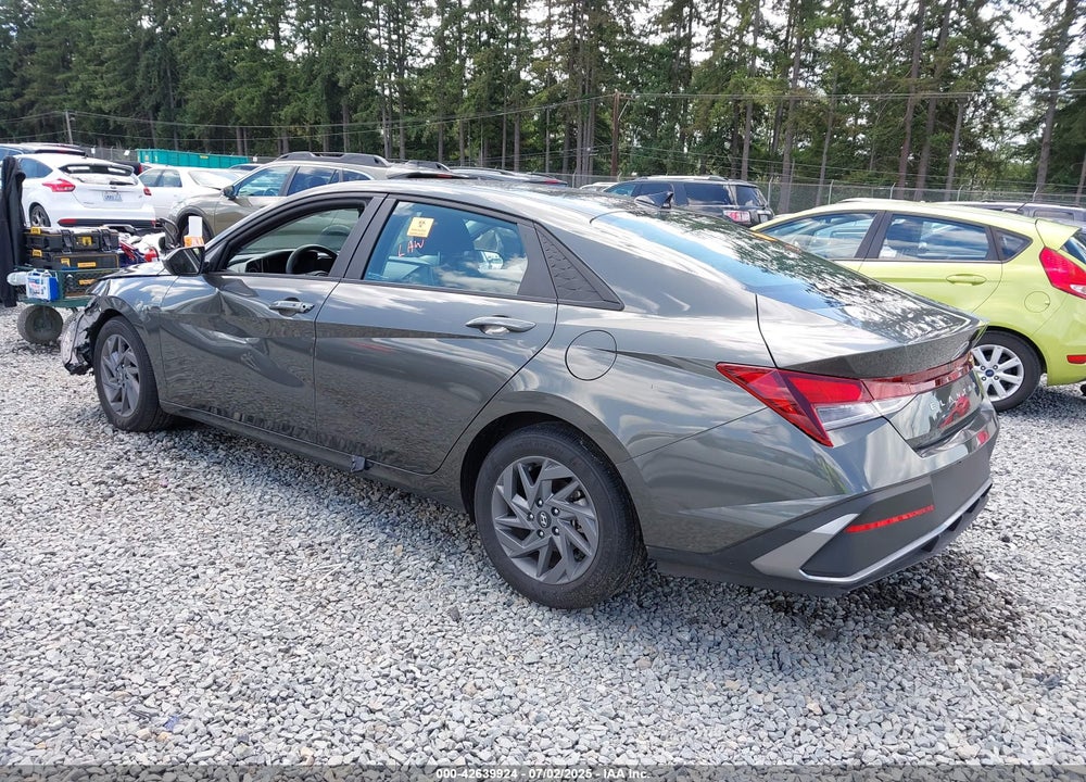 2024 HYUNDAI ELANTRA SEL VIN: KMHLM4DG7RU637193