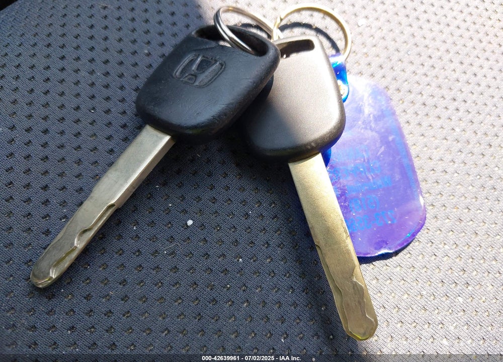 2008 HONDA FIT VIN: JHMGD38488S022371