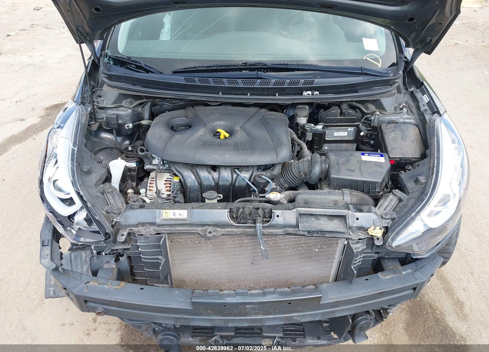 2015 HYUNDAI ELANTRA VIN: KMHDH4AH7FU380196