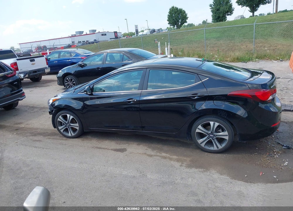 2015 HYUNDAI ELANTRA VIN: KMHDH4AH7FU380196