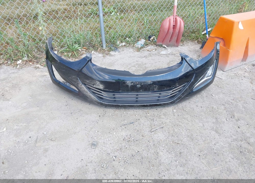 2015 HYUNDAI ELANTRA VIN: KMHDH4AH7FU380196