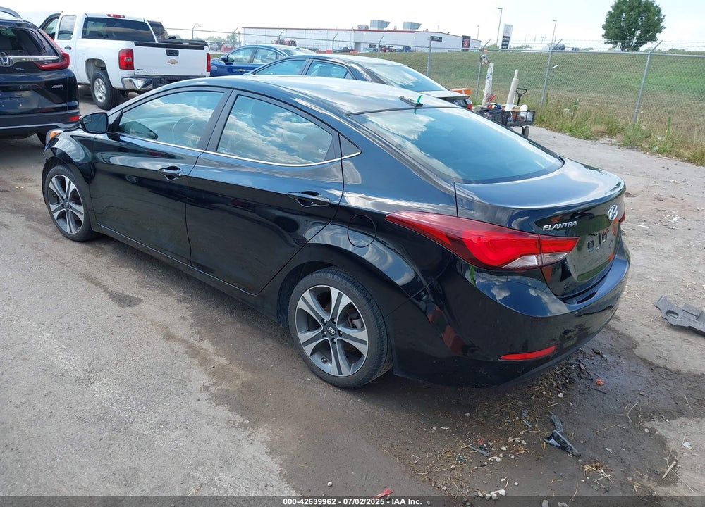2015 HYUNDAI ELANTRA VIN: KMHDH4AH7FU380196