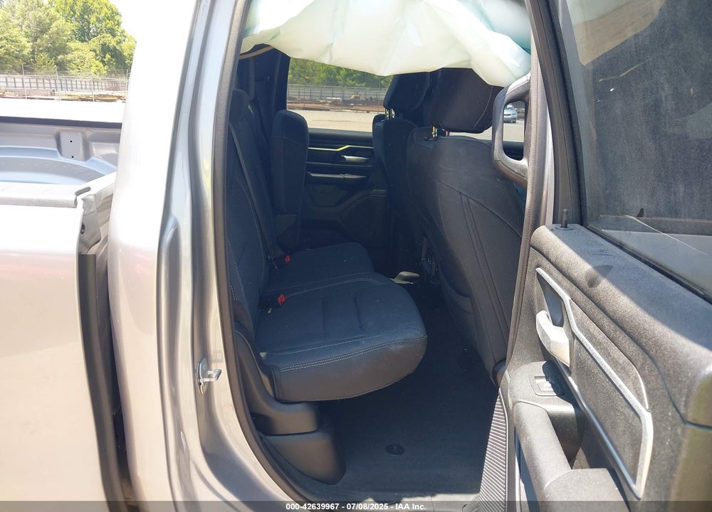 2022 RAM 1500 VIN: 1C6SRFBT9NN376545