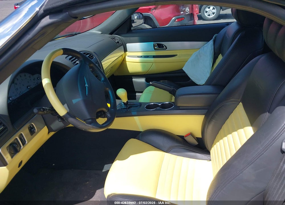 2002 FORD THUNDERBIRD VIN: 1FAHP60A82Y126532