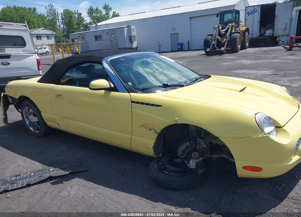 2002 FORD THUNDERBIRD VIN: 1FAHP60A82Y126532