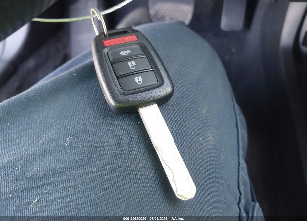 2018 HONDA CIVIC VIN: 2HGFC2F56JH568008