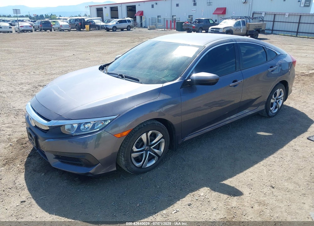 2018 HONDA CIVIC VIN: 2HGFC2F56JH568008