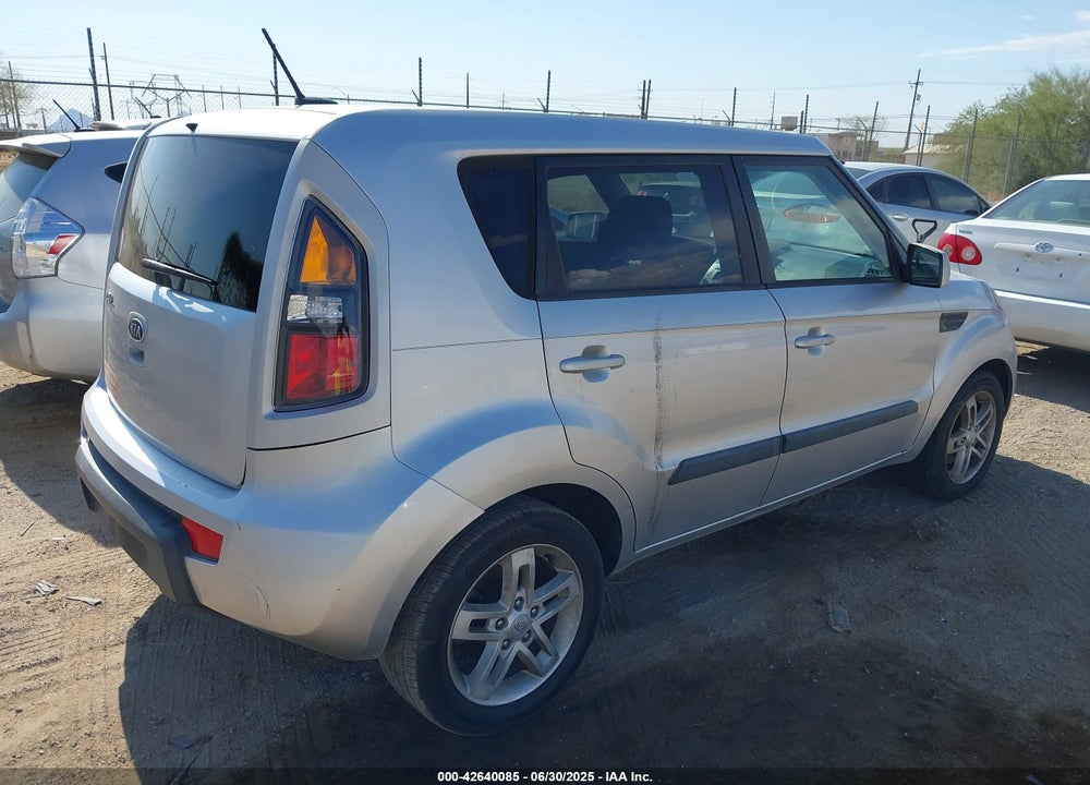2011 KIA SOUL VIN: KNDJT2A27B7706366