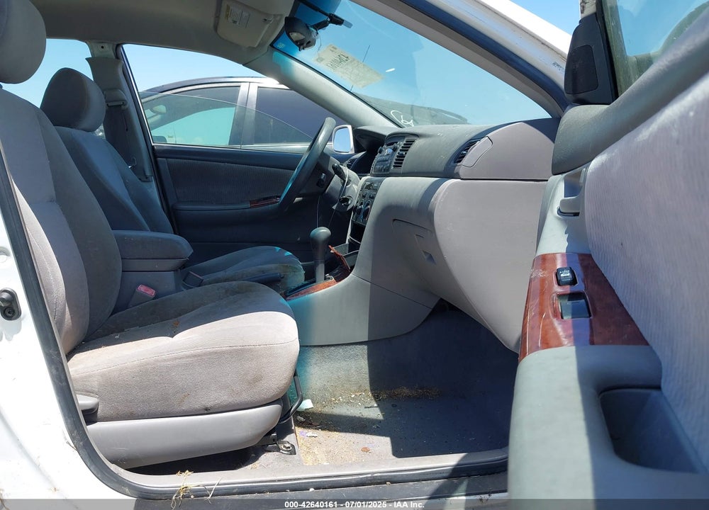 2005 TOYOTA COROLLA LE VIN: 1NXBR32E25Z434571