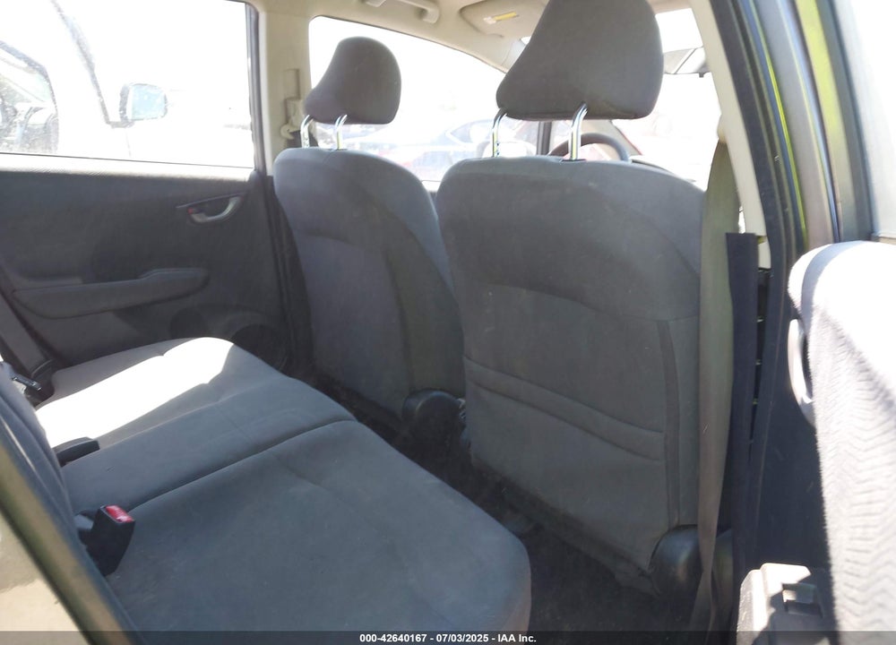 2013 HONDA FIT VIN: JHMGE8H35DC065488