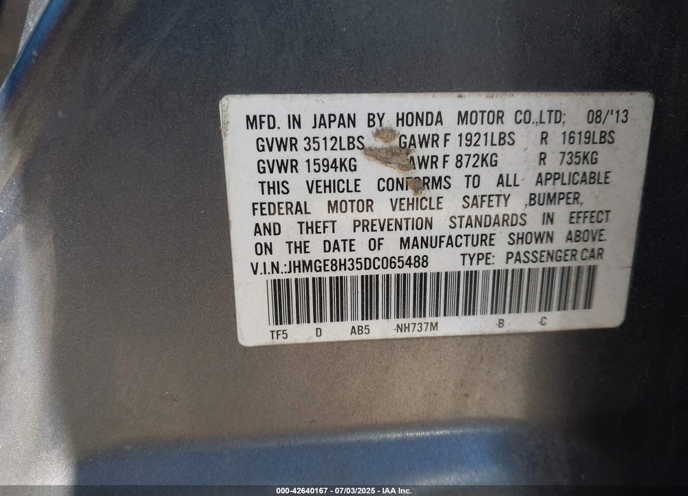 2013 HONDA FIT VIN: JHMGE8H35DC065488