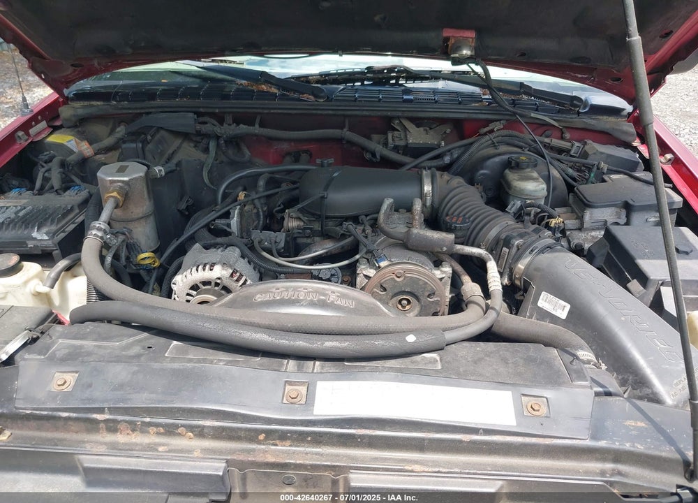2000 CHEVROLET BLAZER VIN: 1GNDT13W6Y2286541