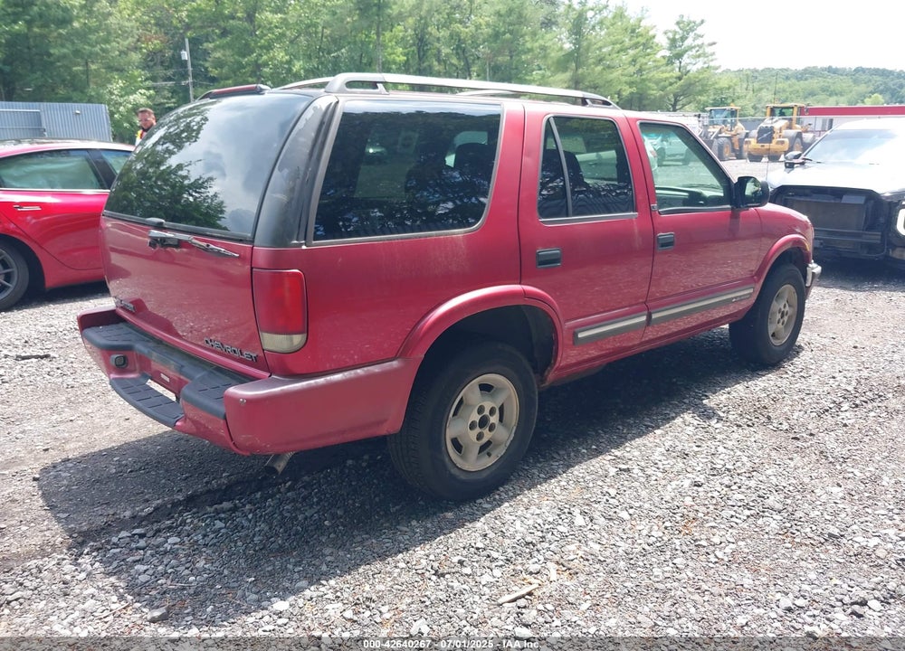 2000 CHEVROLET BLAZER VIN: 1GNDT13W6Y2286541