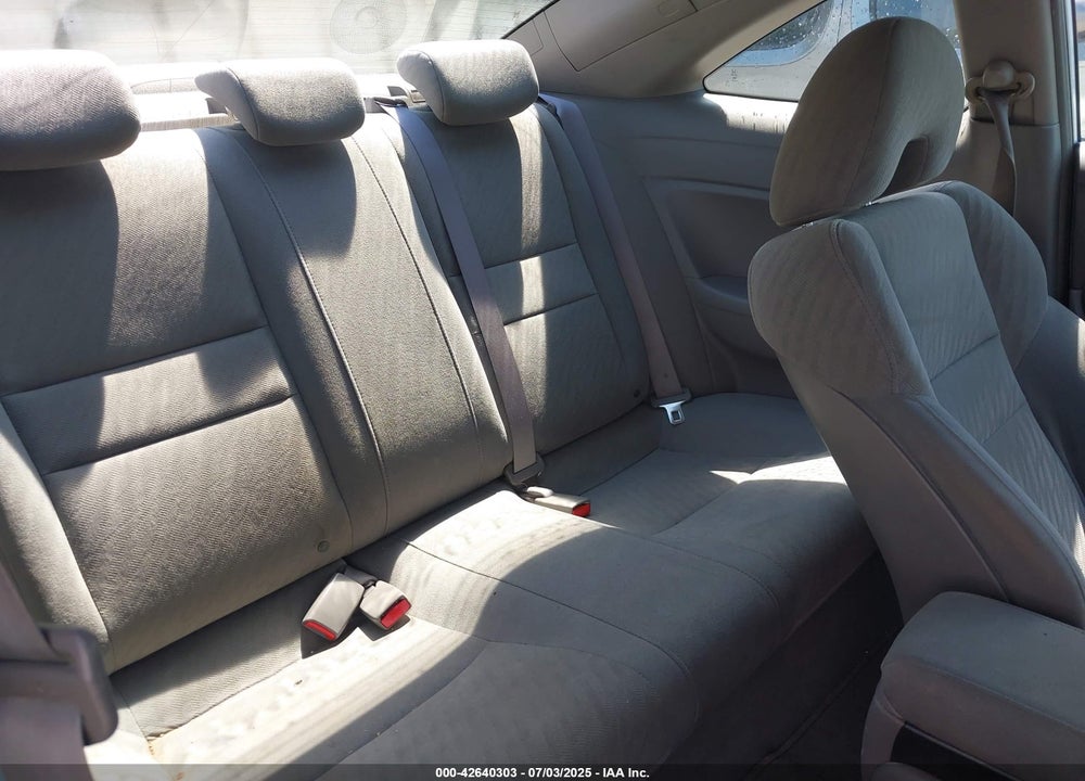 2010 HONDA CIVIC VIN: 2HGFG1B6XAH531041