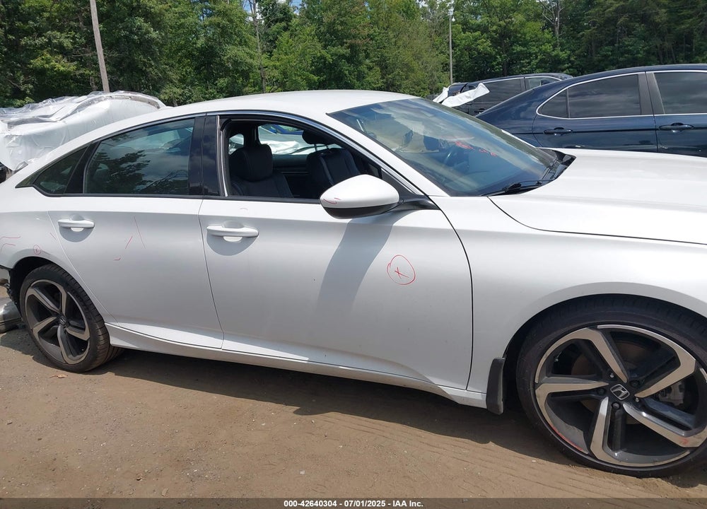 2019 HONDA ACCORD VIN: 1HGCV1F37KA134167