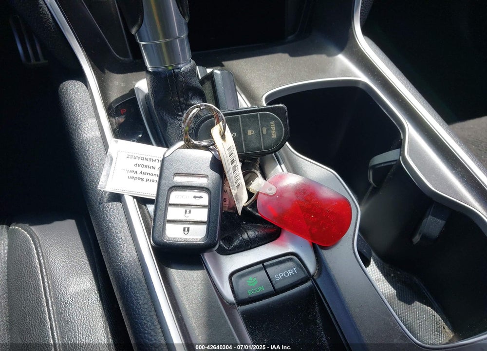 2019 HONDA ACCORD VIN: 1HGCV1F37KA134167