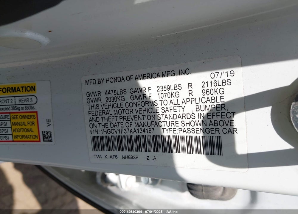 2019 HONDA ACCORD VIN: 1HGCV1F37KA134167