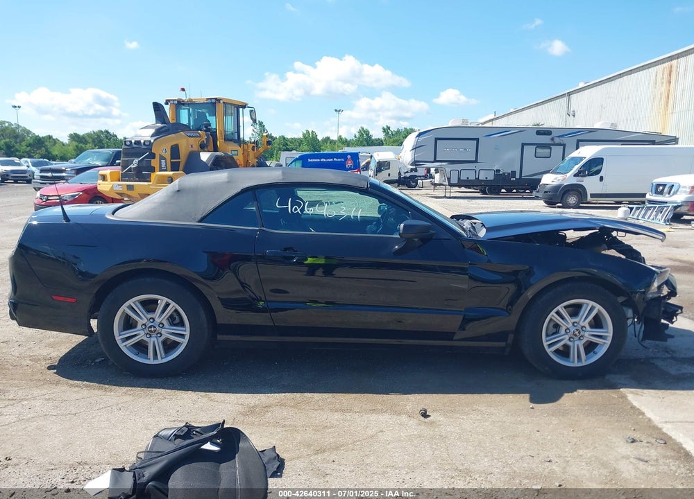 2014 FORD MUSTANG VIN: 1ZVBP8EM8E5292762