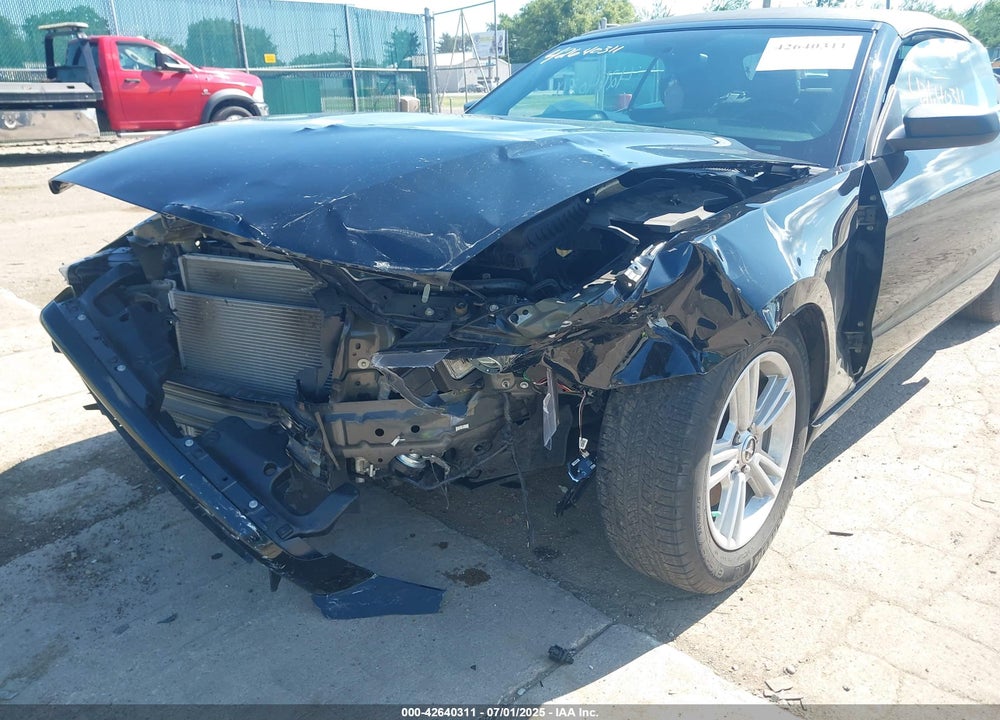 2014 FORD MUSTANG VIN: 1ZVBP8EM8E5292762