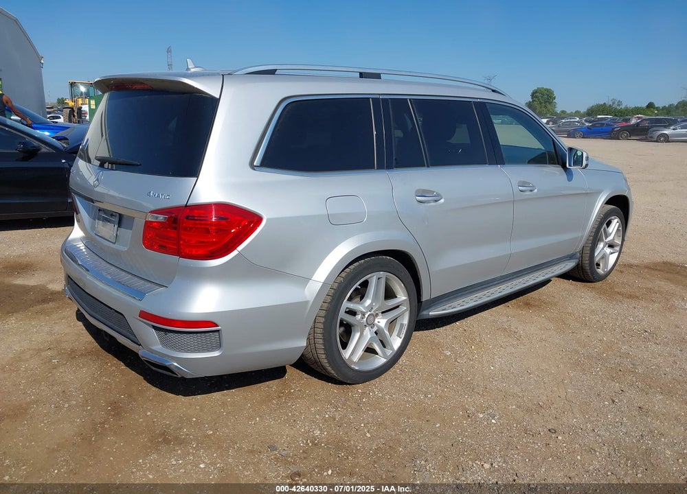 2015 MERCEDES-BENZ GL-CLASS VIN: 4JGDF7DE5FA518831