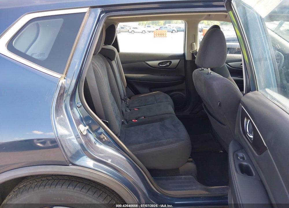 2015 NISSAN ROGUE VIN: KNMAT2MT9FP543407