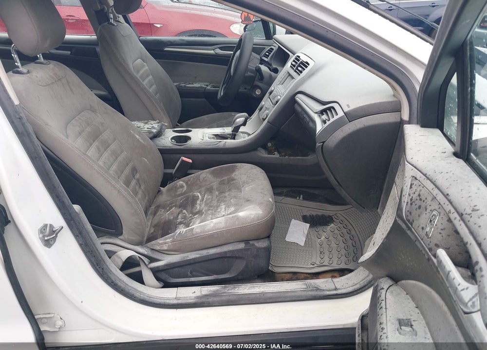 2013 FORD FUSION VIN: 3FA6P0G77DR107308