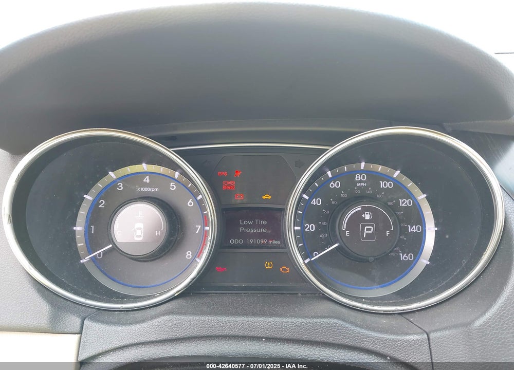 2011 HYUNDAI SONATA VIN: 5NPEC4AC1BH040753