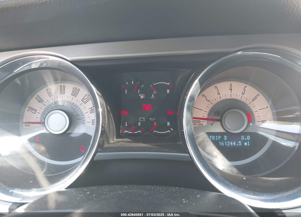 2011 FORD MUSTANG VIN: 1ZVBP8CF3B5147371
