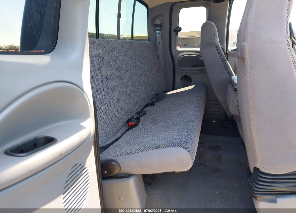 1998 DODGE RAM 1500 ST VIN: 1B7HC13Y6WJ153289