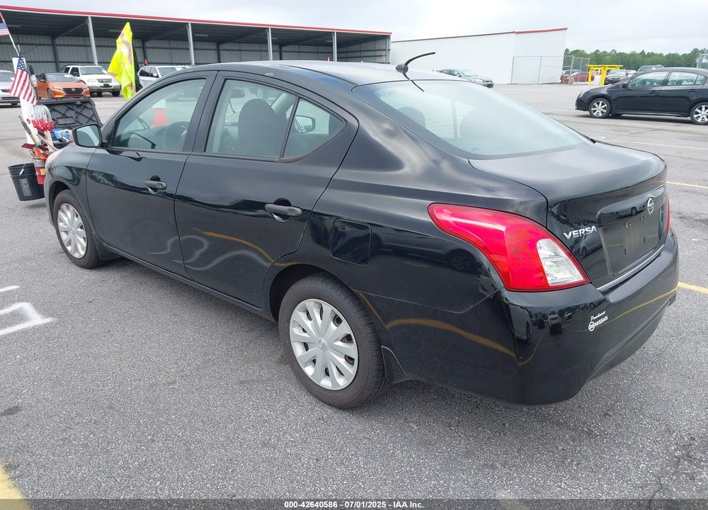 2017 NISSAN VERSA 1.6 S+ VIN: 3N1CN7AP1HL833438