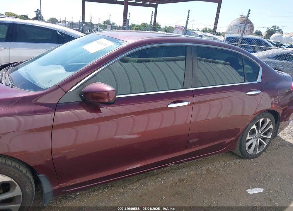 2015 HONDA ACCORD VIN: 1HGCR2F50FA024367