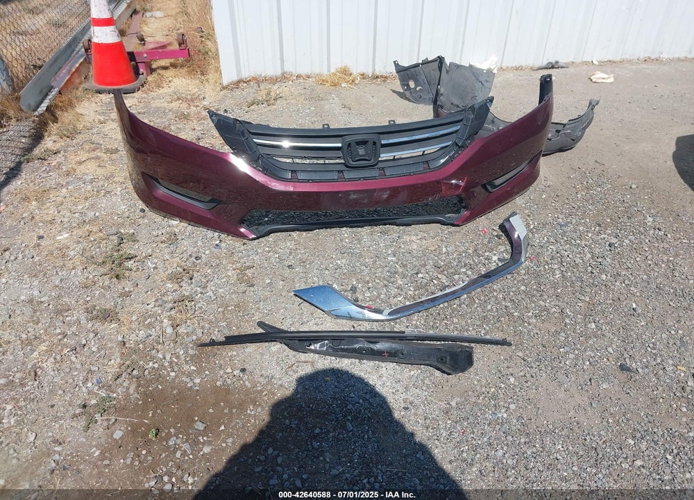 2015 HONDA ACCORD VIN: 1HGCR2F50FA024367