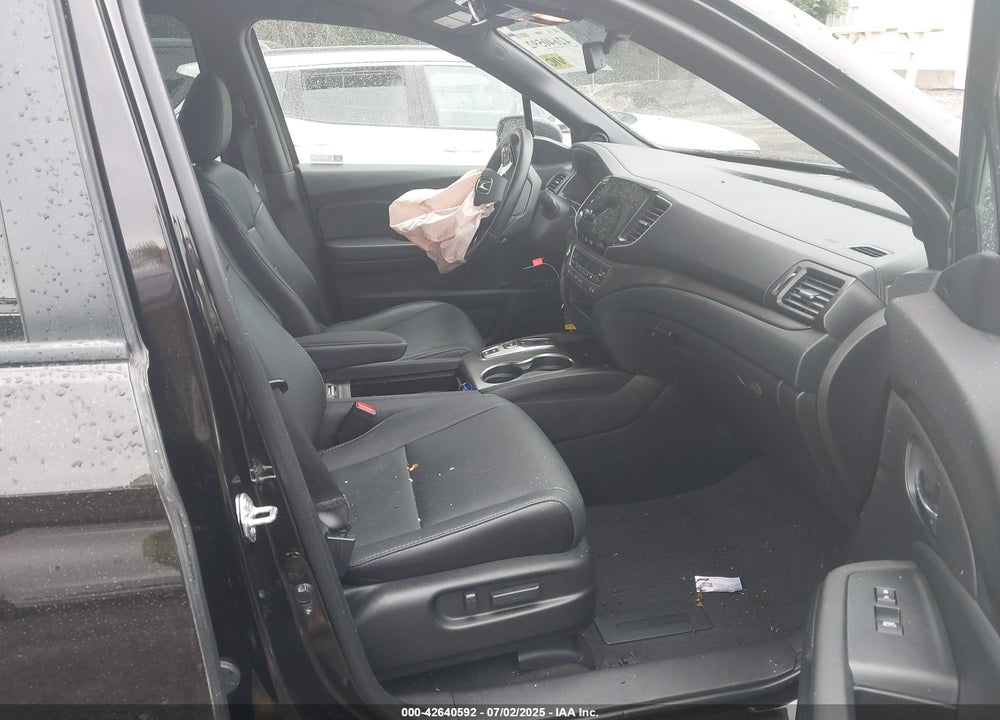 2021 HONDA PASSPORT VIN: 5FNYF8H56MB005808