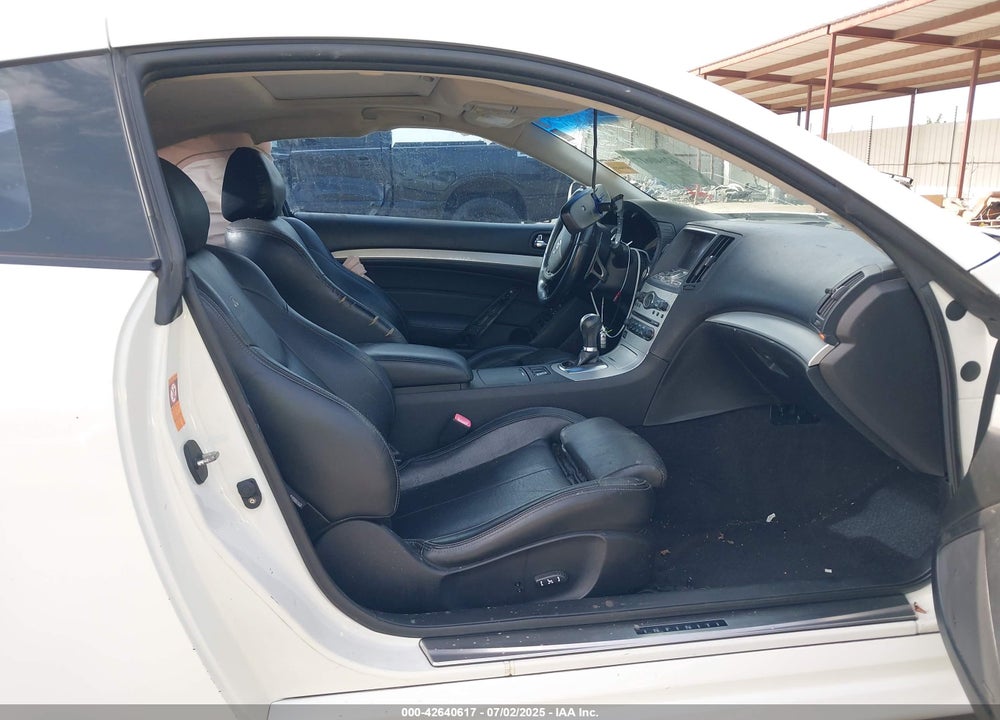 2008 INFINITI G37 VIN: JNKCV64E58M129765
